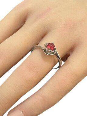 Vintage Solitaire Ring Silver Tone Red Center Prong Set Size 9 Womens